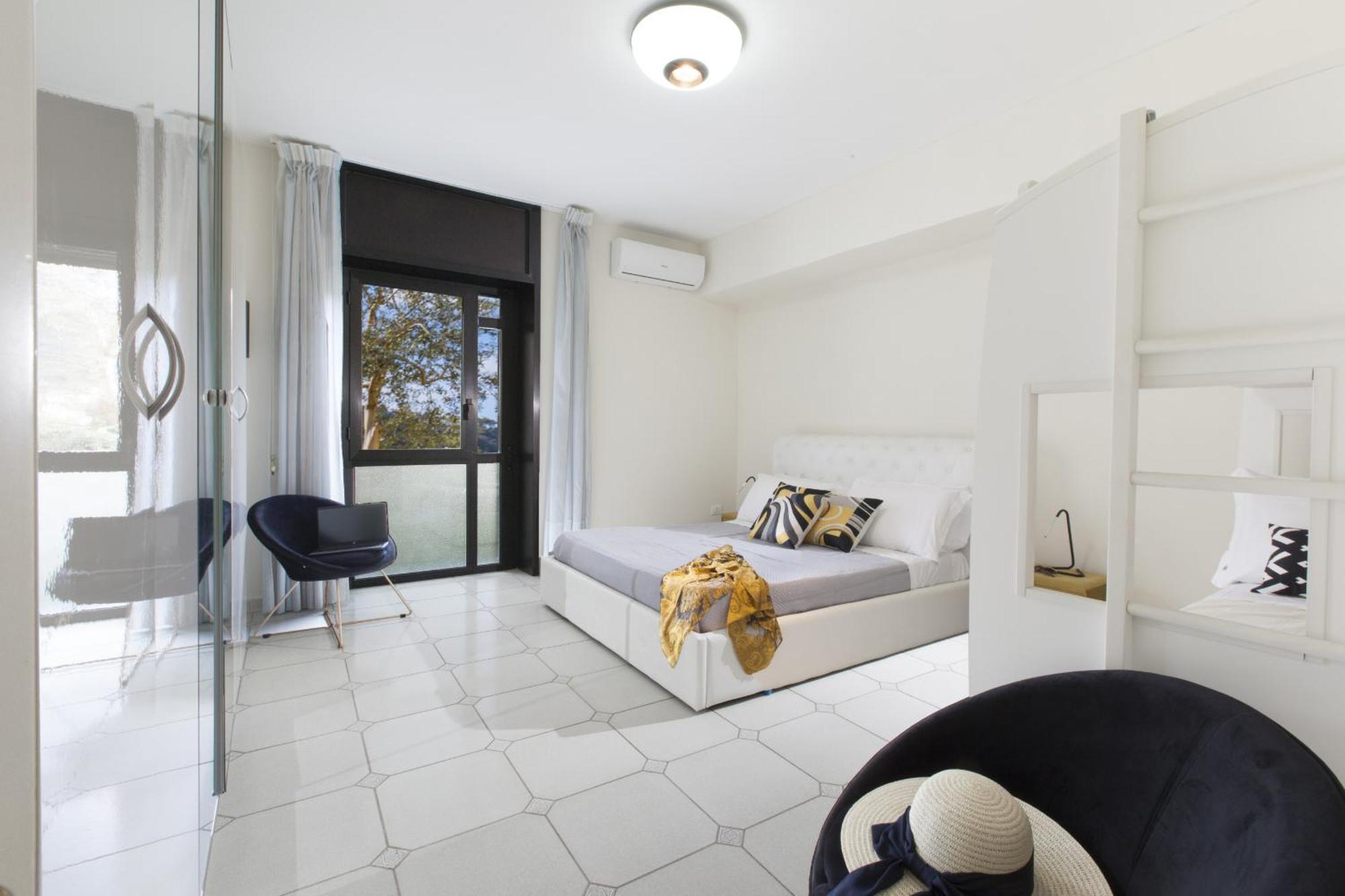Estate4Home - Maison Wally ซอร์เรนโต ภายนอก รูปภาพ